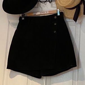 LEE Size 8 Med. Black